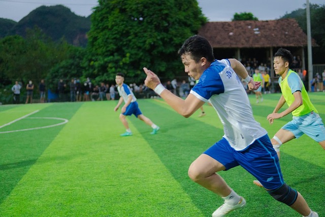 尤其是在今 尤其是在今